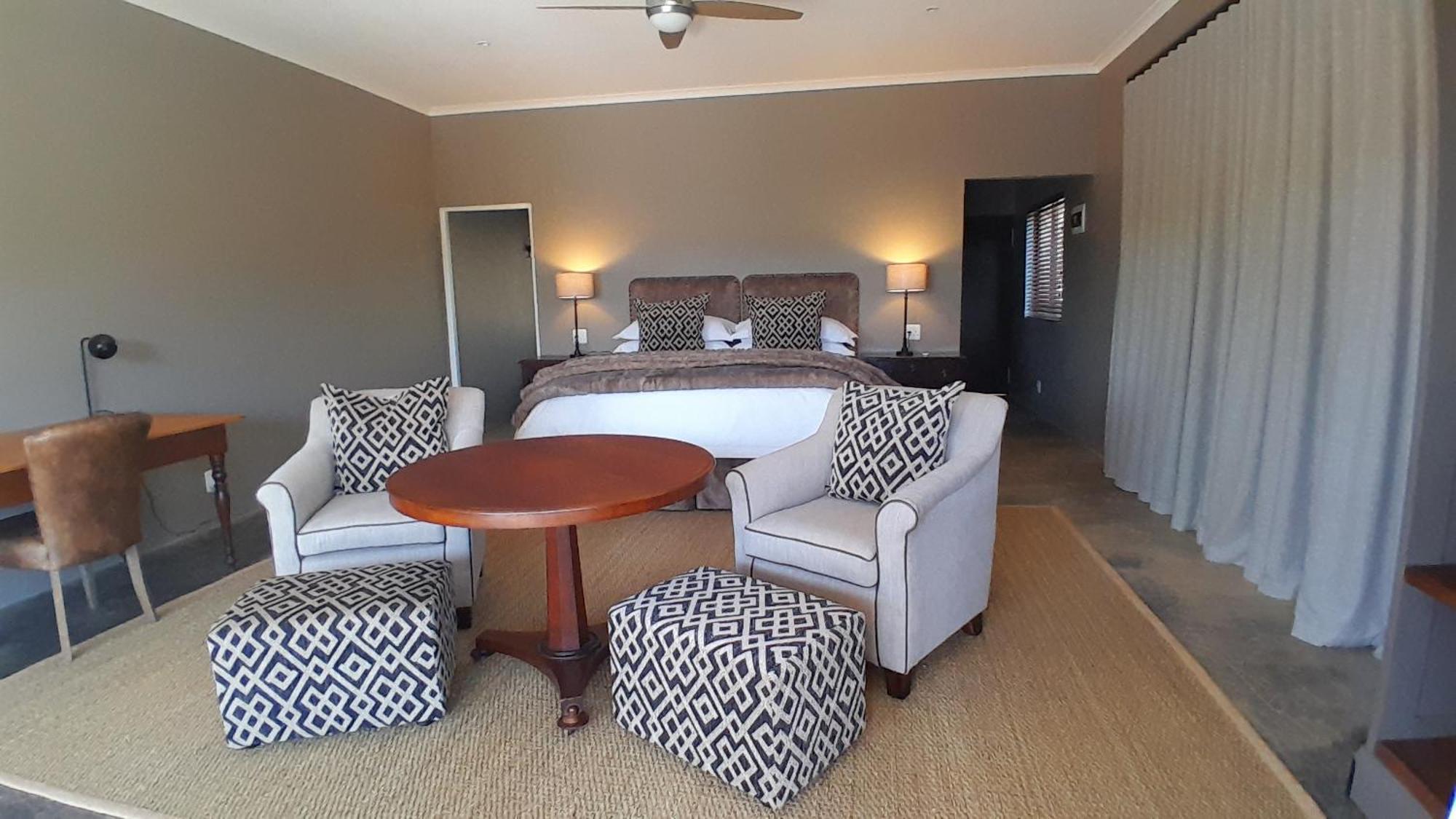African Safari Lodge Grahamstown Exterior photo